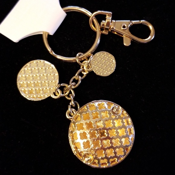 SET of 3 Keychains!! 😍😊 - Picture 7 of 9